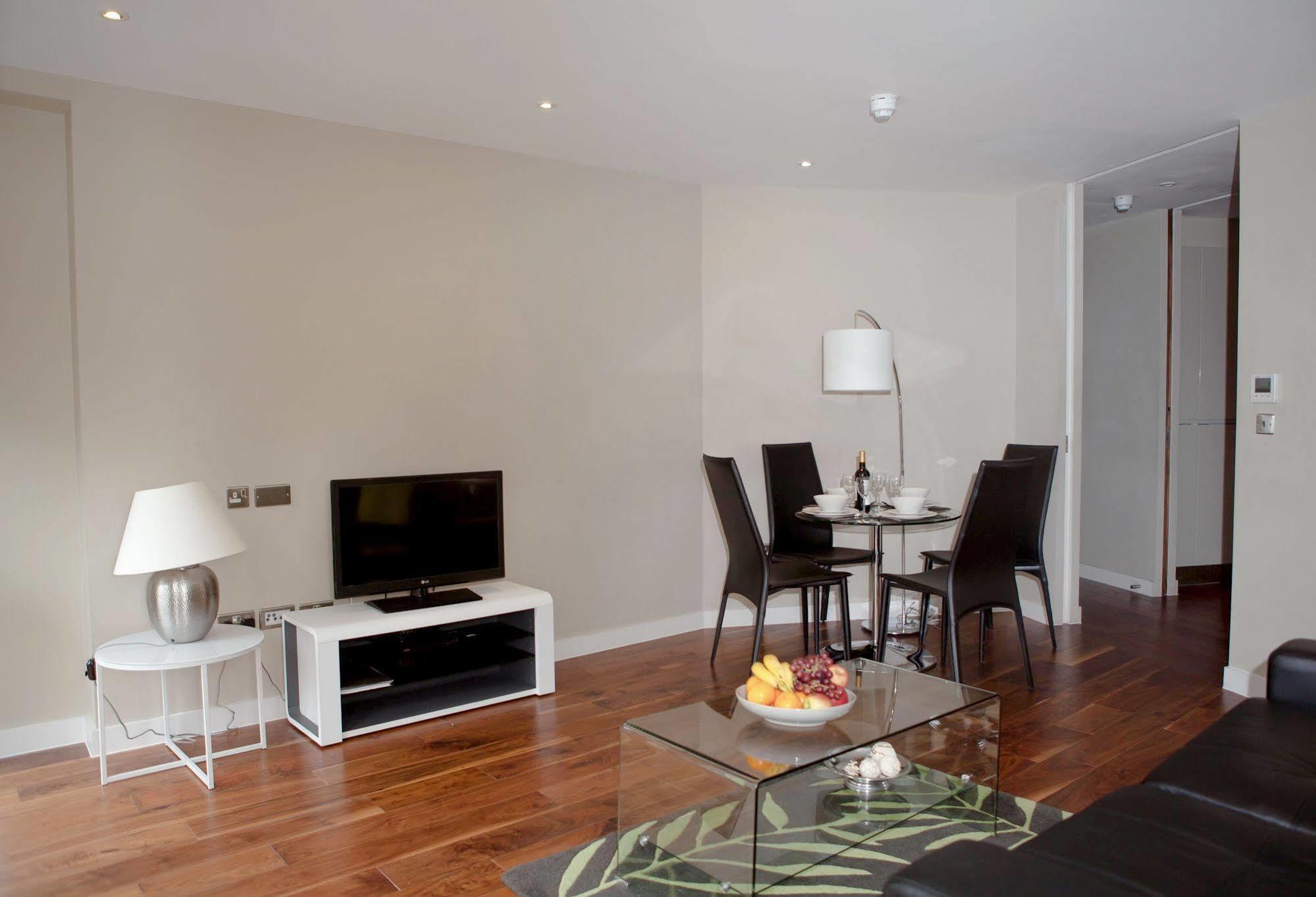 Victoria One Apartment London Exterior photo